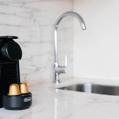 Studio-fast Wi-fi- Ac -5 Min Trindade Metro&clerigos 포르투