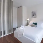 Studio-fast Wi-fi- Ac -5 Min Trindade Metro&clerigos Lägenhet