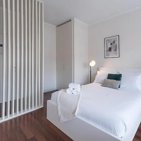 Studio-Fast Wi-Fi- Ac -5 Min Trindade Metro&Clerigos Apartment