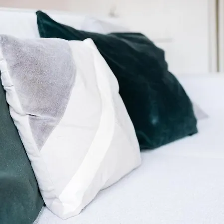 Apartment Studio-Fast Wi-Fi- Ac -5 Min Trindade Metro&Clerigos