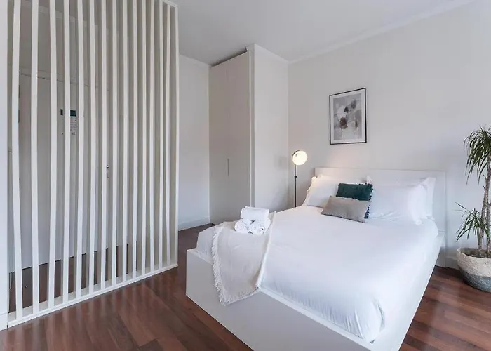 Studio-fast Wi-fi- Ac -5 Min Trindade Metro&clerigos Daire