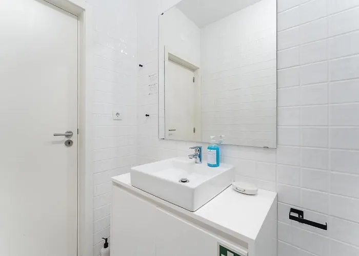Studio-fast Wi-fi- Ac -5 Min Trindade Metro&clerigos Daire *