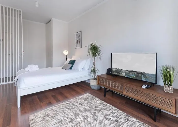 Studio-fast Wi-fi- Ac -5 Min Trindade Metro&clerigos *