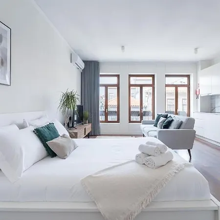 Studio-fast Wi-fi- Ac -5 Min Trindade Metro&clerigos * Πόρτο