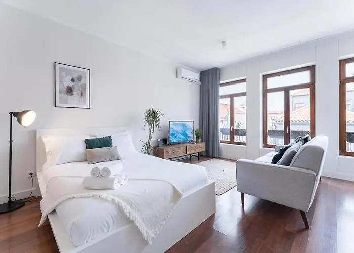 Studio-fast Wi-fi- Ac -5 Min Trindade Metro&clerigos 公寓